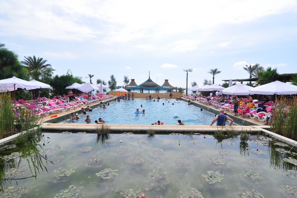 Trident Event At Edde Sands